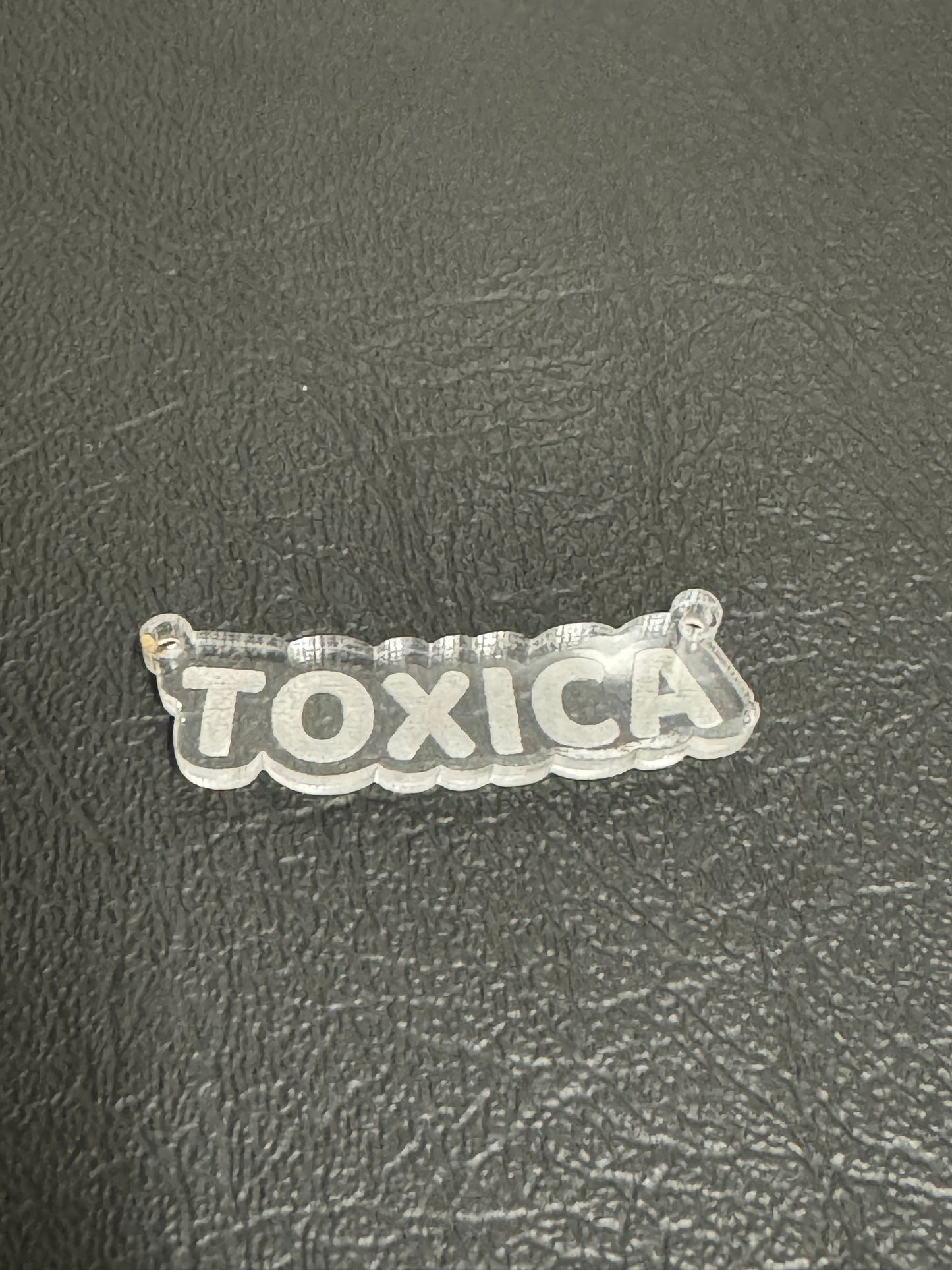 Acrylic Tóxica Word
