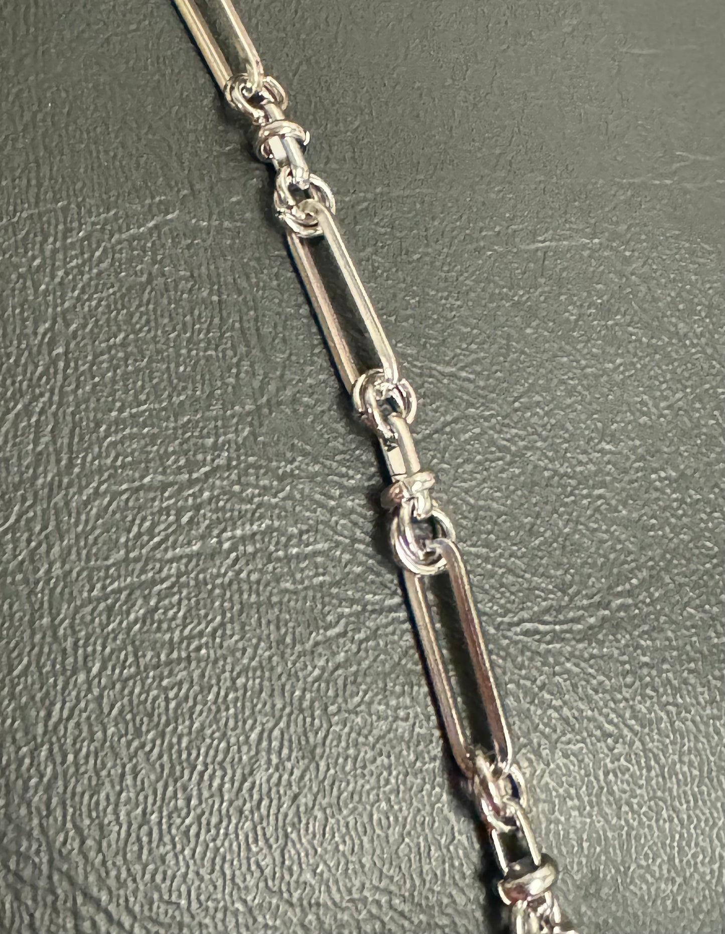 Paper clip with jumg ring chain