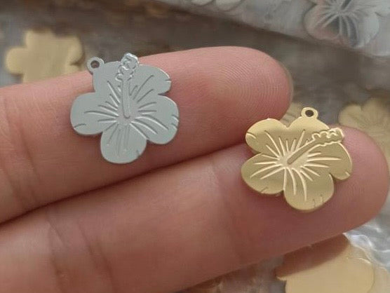 Stainless Steel Amapola Flower Charm