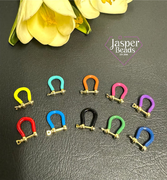 Screw Clasp Enamel