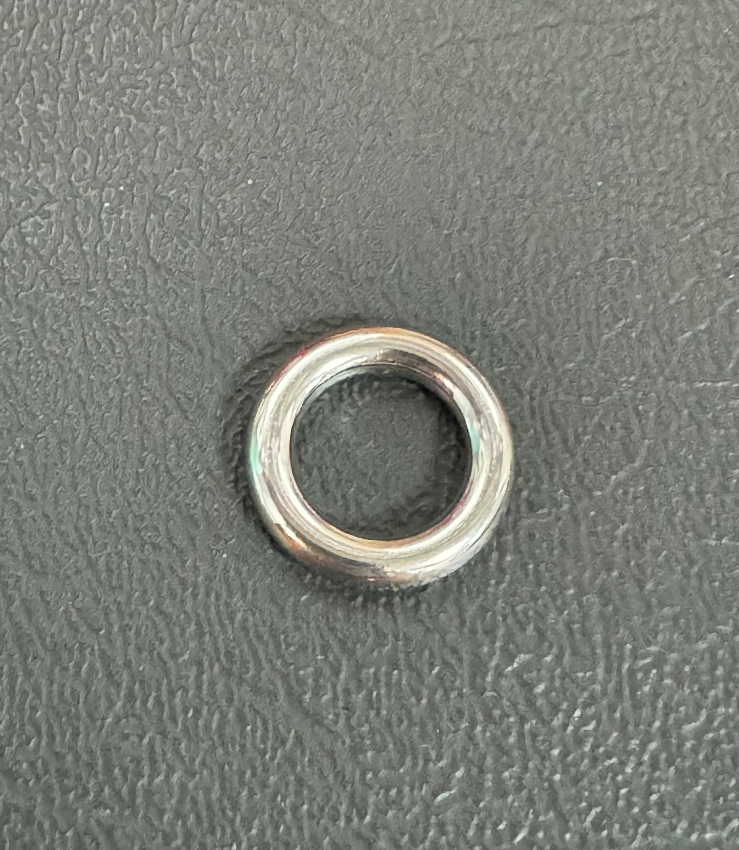 Stainless Steel Small Circle Connector