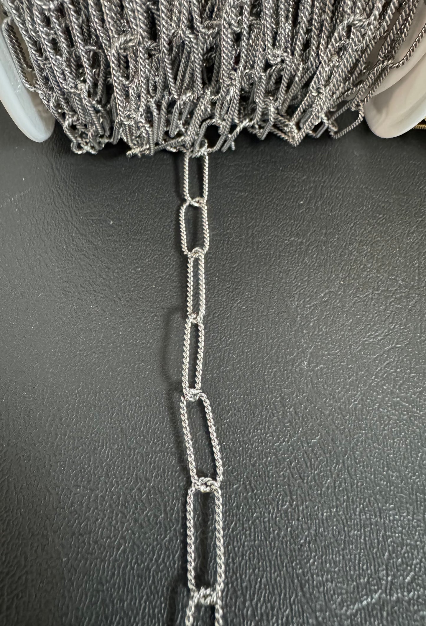 Stainlees Steel Textured Paper Clip Chain